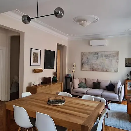 Luxury Apartment With Private Pool & Garden * Lisbon