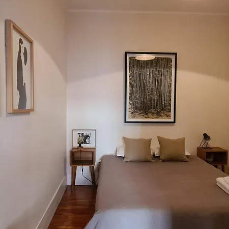 Luxury Apartment With Private Pool & Garden Apartment *